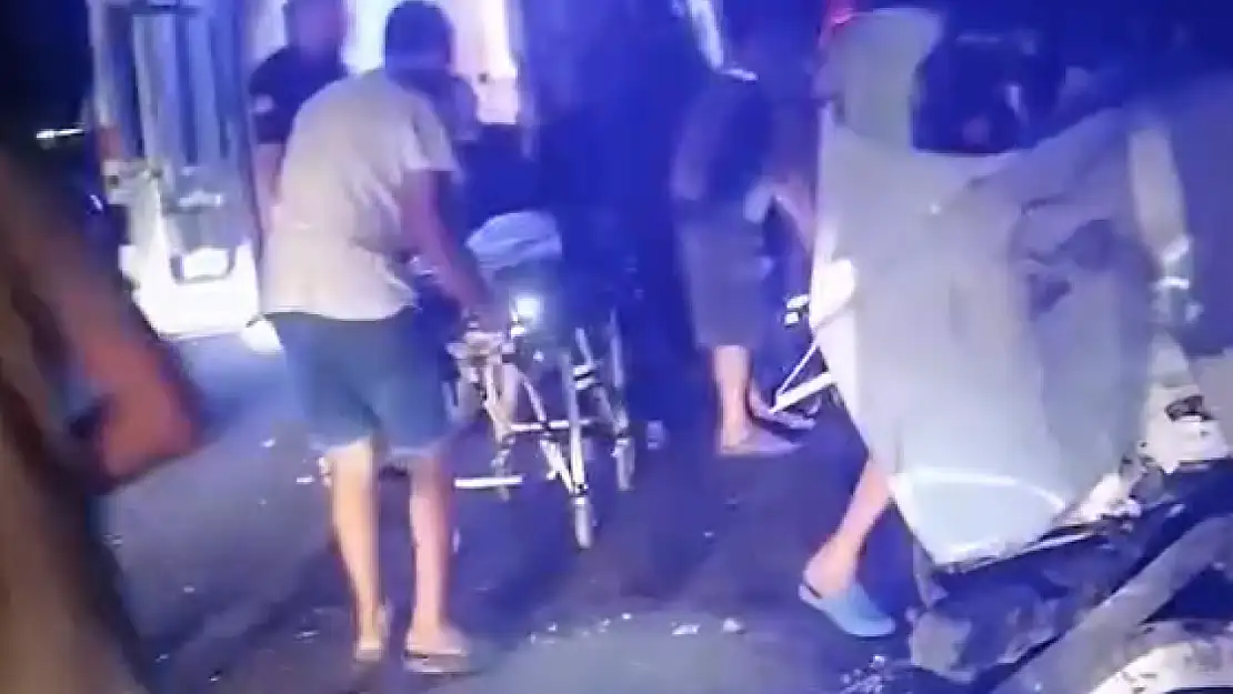 Trafik kazasında 1 ölü, 4 yaralı