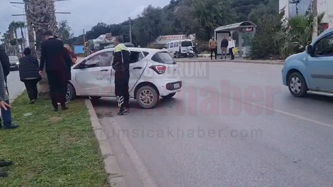 Trafik Kazası Maddi Hasarla Atlatıldı