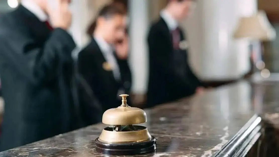 Turizm İşçisine 10 Gün Çalışma, 11. Gün Tatil: Yeni Düzenleme Tepki Çekti