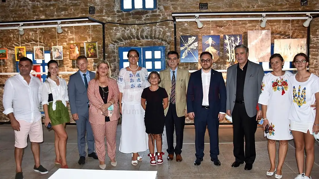 'Türkiye'deki Ukraynalı Ressamlar Sergisi' Bodrum'da açıldı