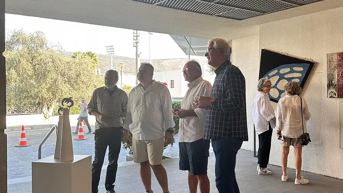 ''Unutanları Unutma' Sergisi: Alzheimer'a Dikkat Çekmek İçin Sanatla Buluşma'