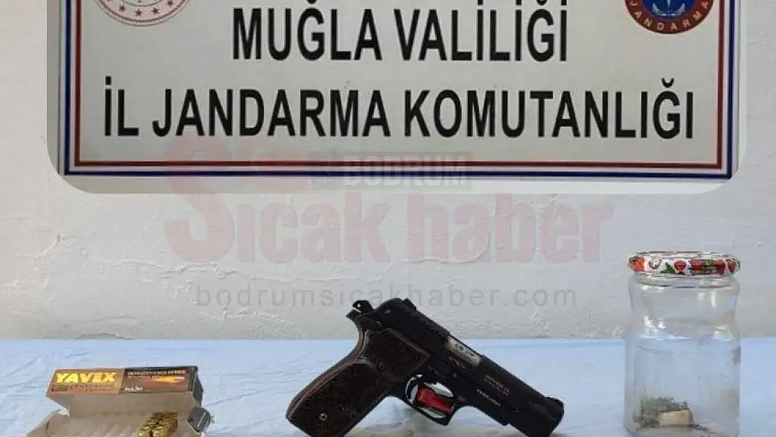 Uyuşturucu Madde ve Ruhsatsız Silahla  Yakalandılar