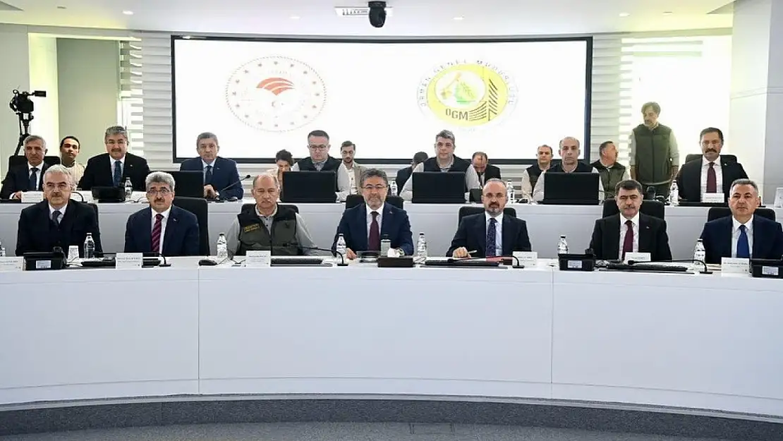 Vali Akbıyık, orman yangınlarına karşı 24 ilin masasında Muğla'yı temsil etti
