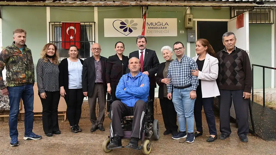 Vali Orhan Tavlı Engel Tanımayan Derneklerle Bir Araya Geldi