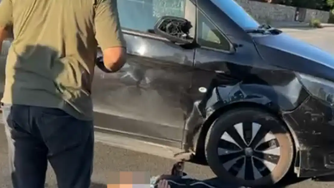 Vip Minibüs Motosikletle Çarpıştı, 1 Yaralı
