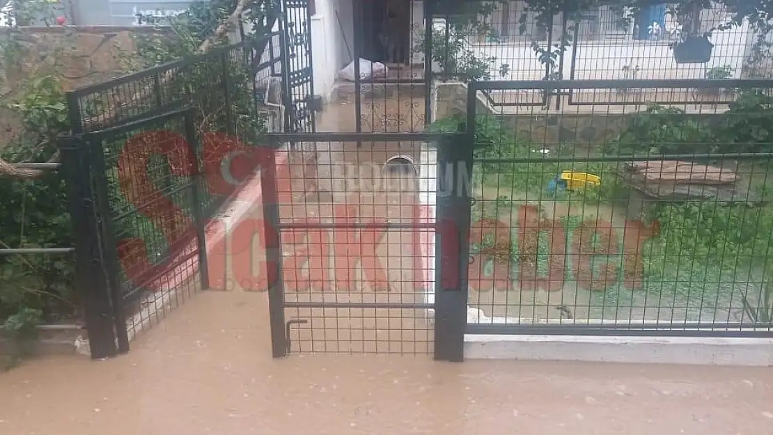 Yağan Yağmur Hayatı Olumsuz Etkiledi