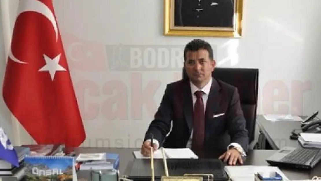 Yakalama Kararı Bulunan Eski Rektör Yol Kontrolünde Gözaltına Alındı