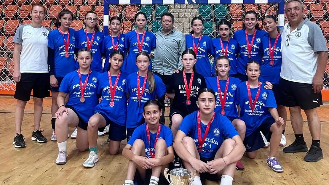 Yalıkavak'ın minik yıldızları Türkiye ikincisi oldu