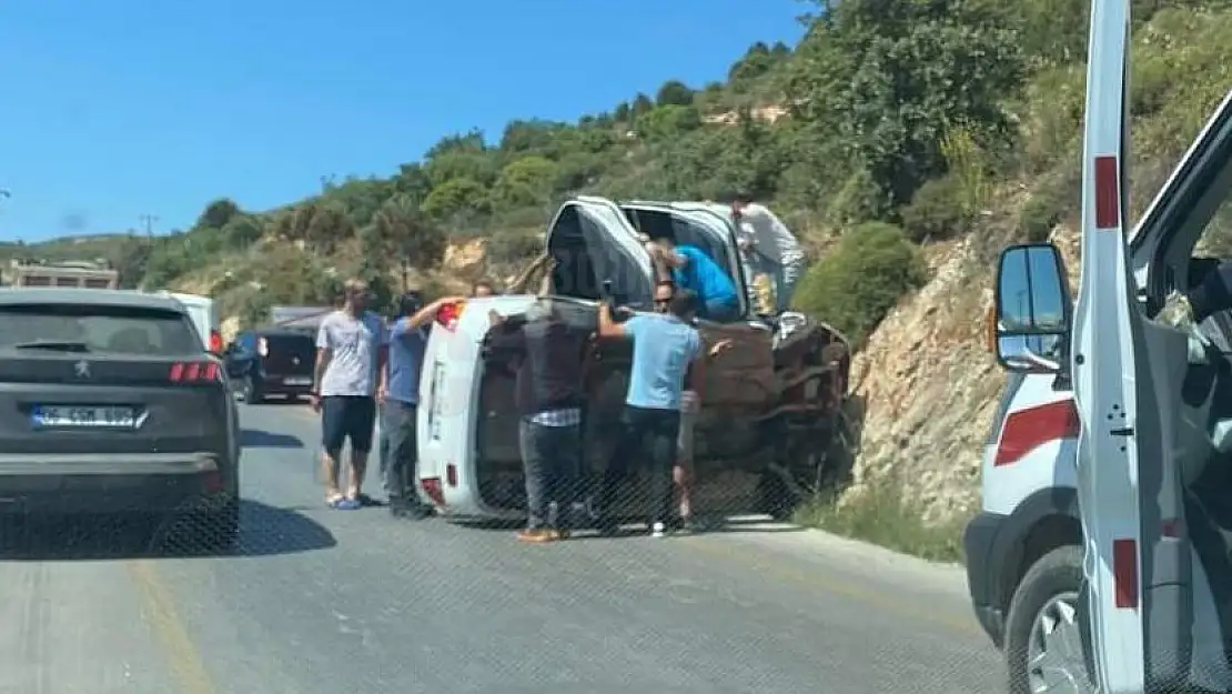 Yan Yatan Araçta  İki Kişi Yaralandı