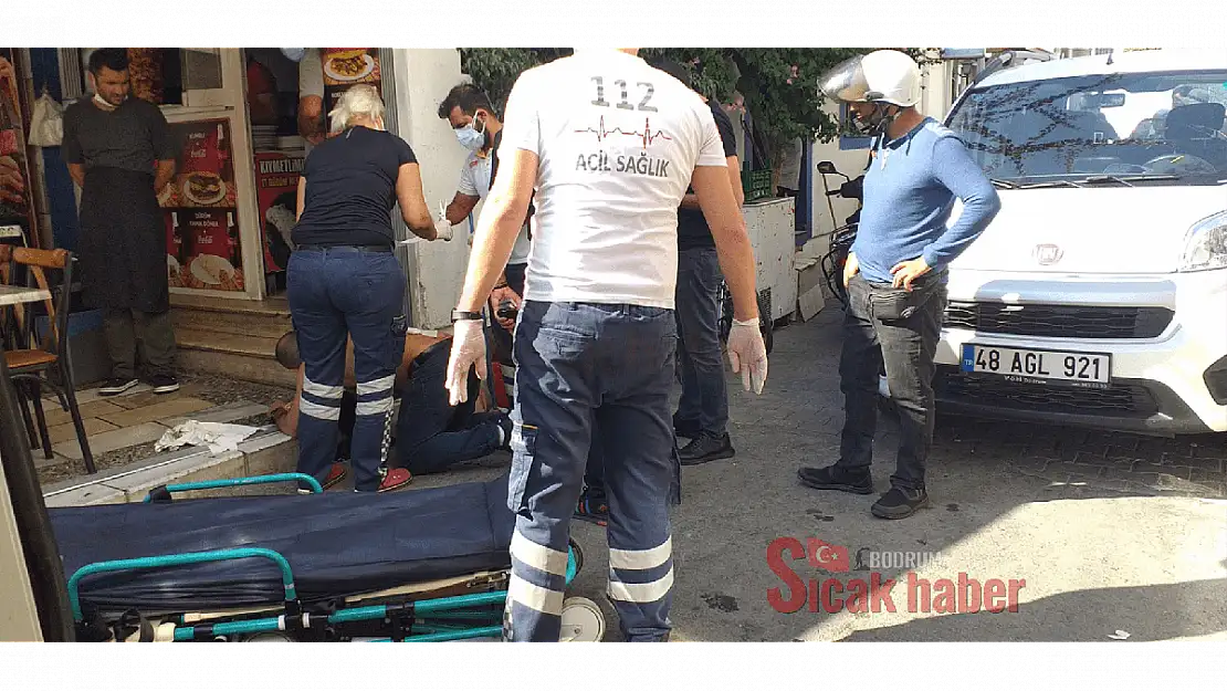 Yemek Yediği Sırada Sırtından 4 Bıçak Darbesiyle Yaralandı