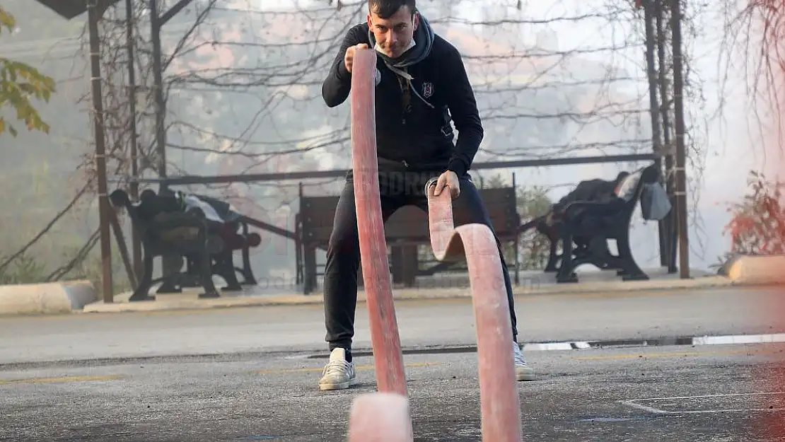 Yeni itfaiye erleri ilk eğitimlerini gerçekleştirdi