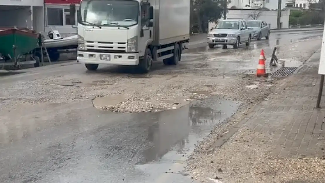 Yollar Bozuk Vatandaşlar Mağdur
