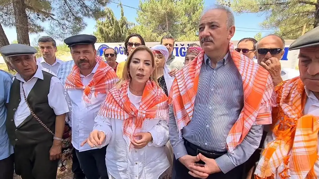Yörük Obaları Şenliğinde Konuşması Engellendi