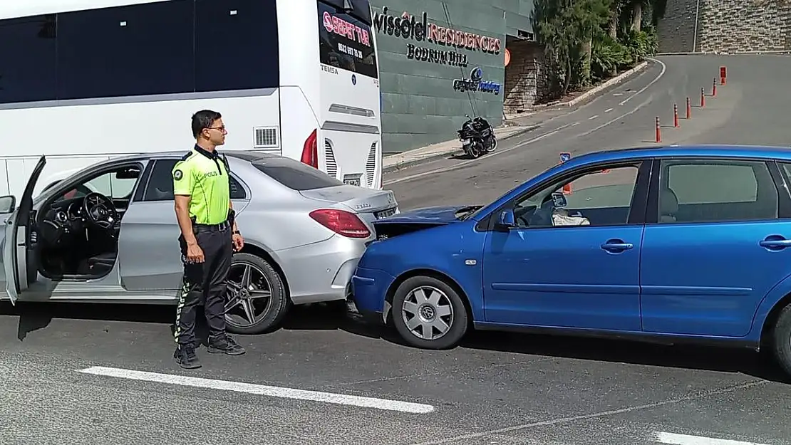Zincirleme Kazada 1 Kişi Yaralandı