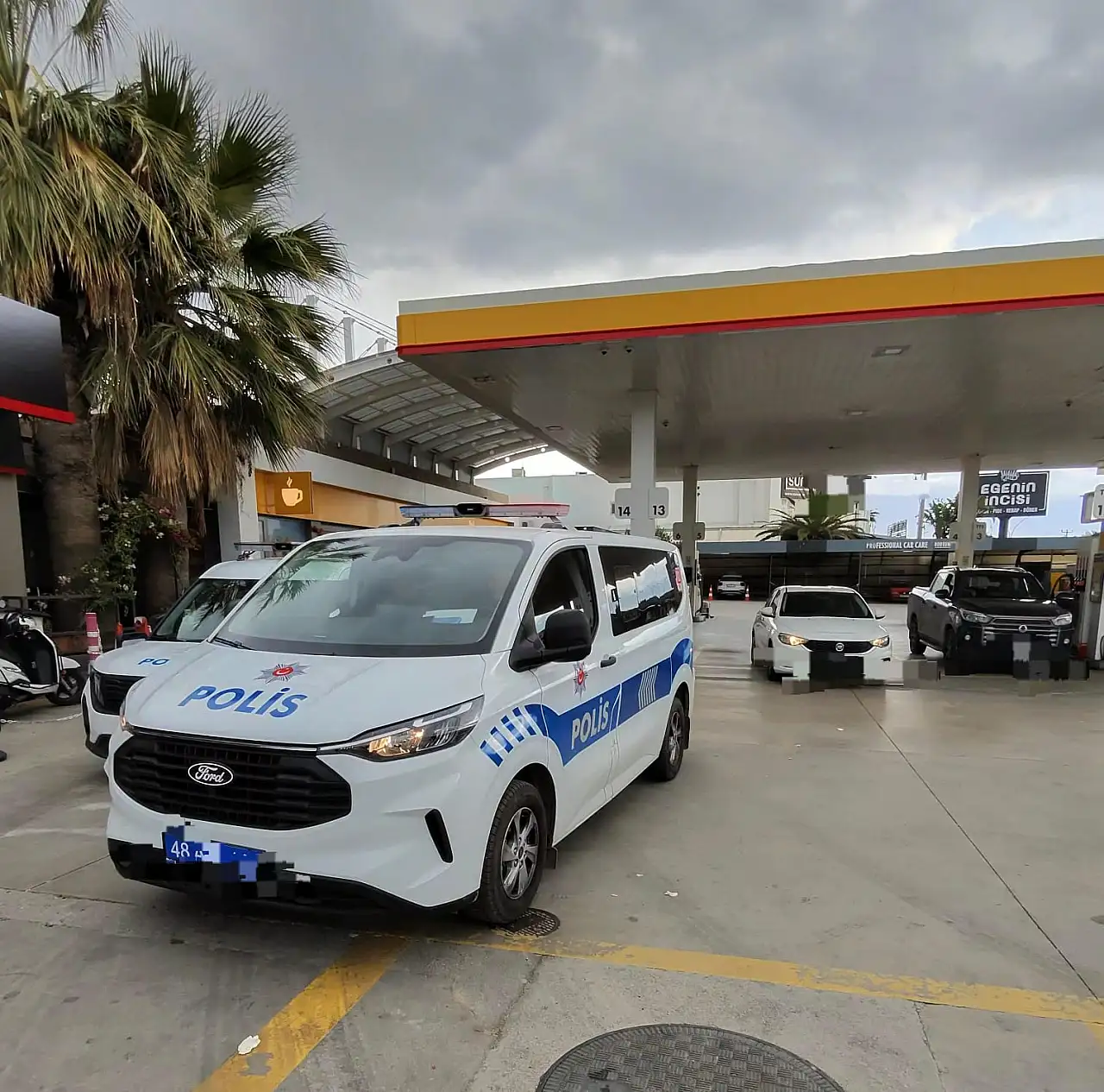 Geri manevra tartışmasında 16 yaşındaki kız darp edildi