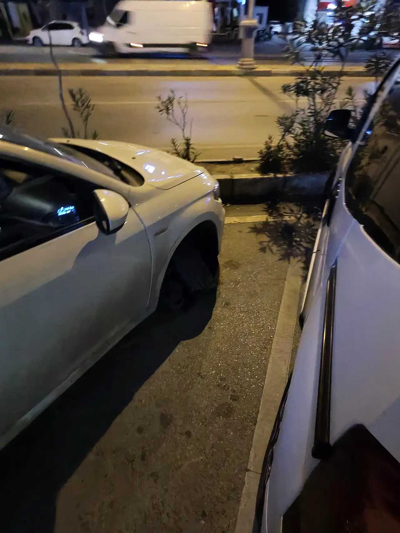 Alkollü sürücü tavırlarıyla güldürdü!