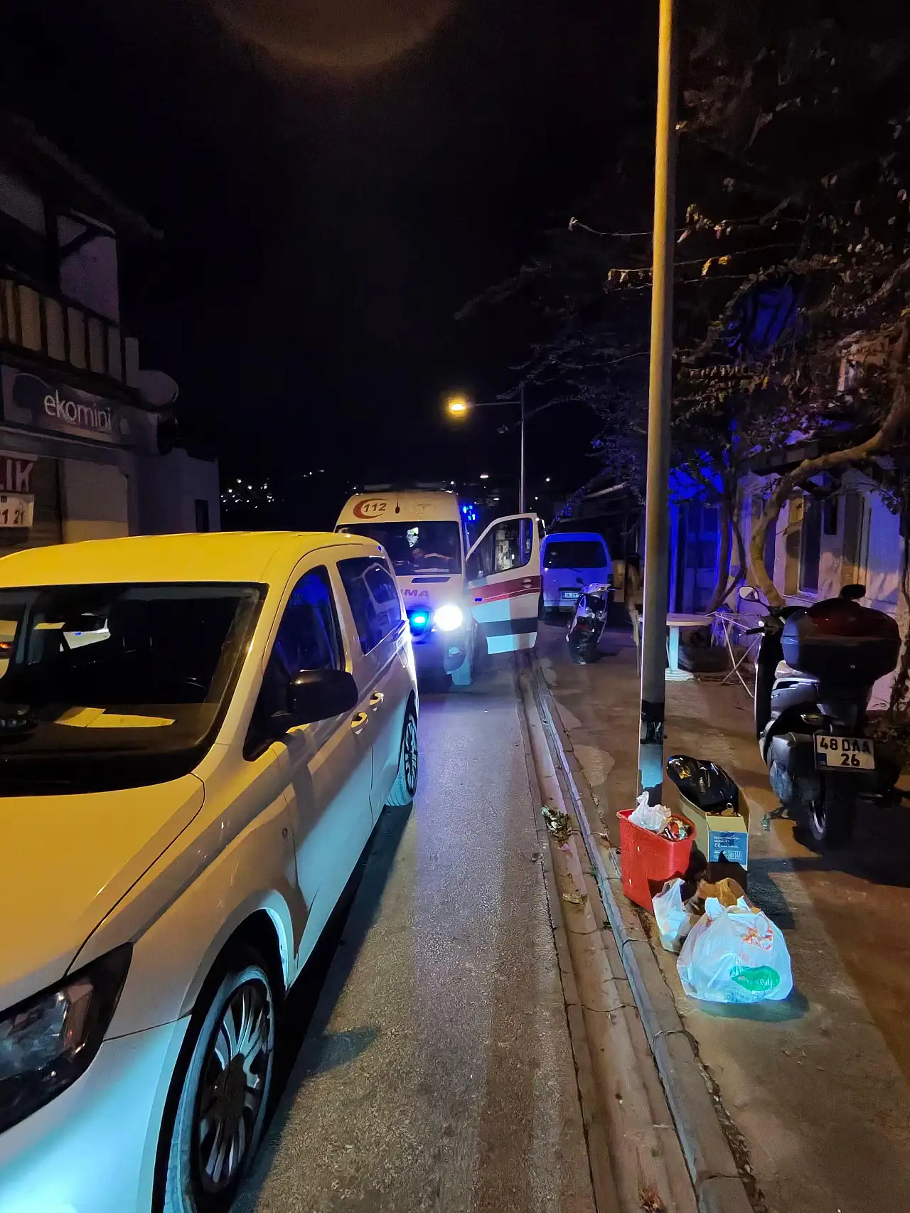 Polis ve sağlık ekipleri yaralı şahıs için harekete geçti