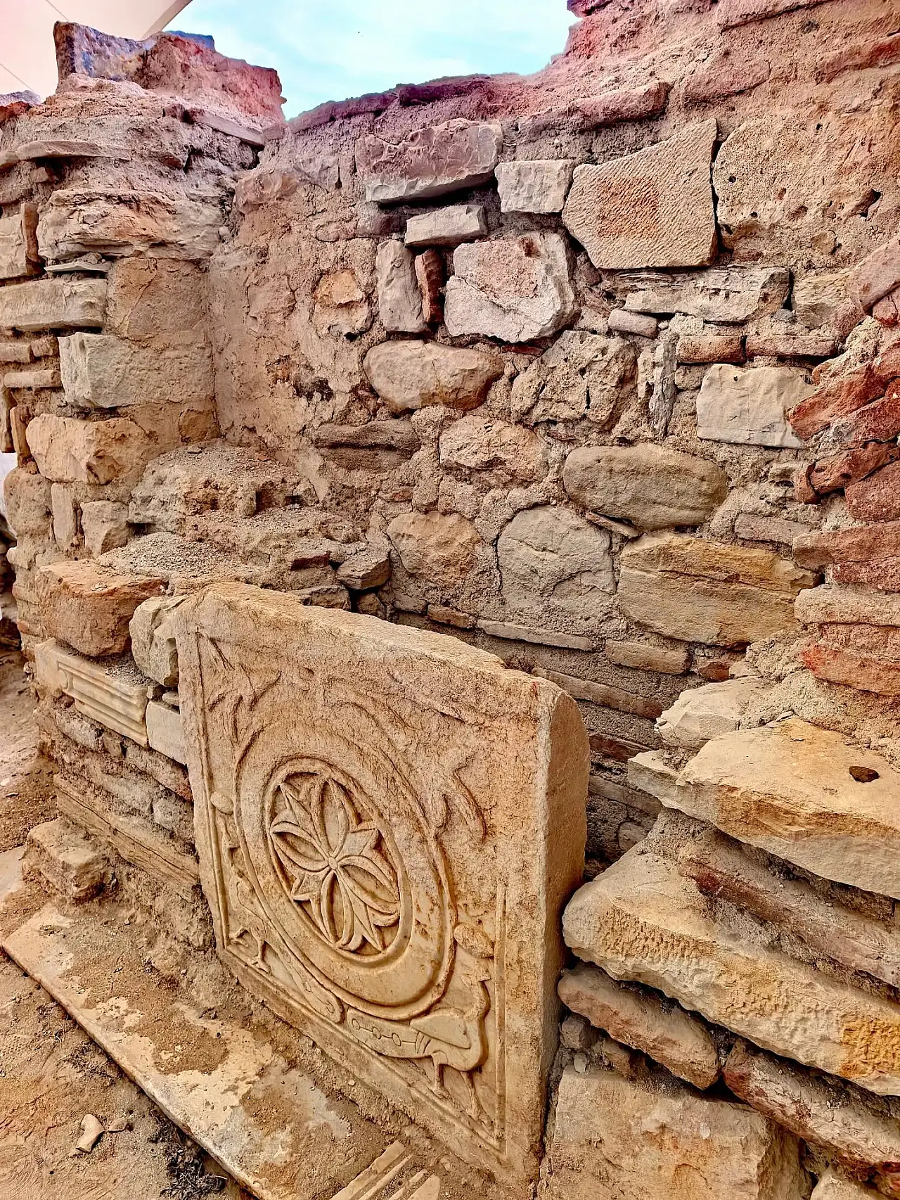 Ege'nin tarihi hazinesi Kadıkalesi, ziyaretçilerini bekliyor