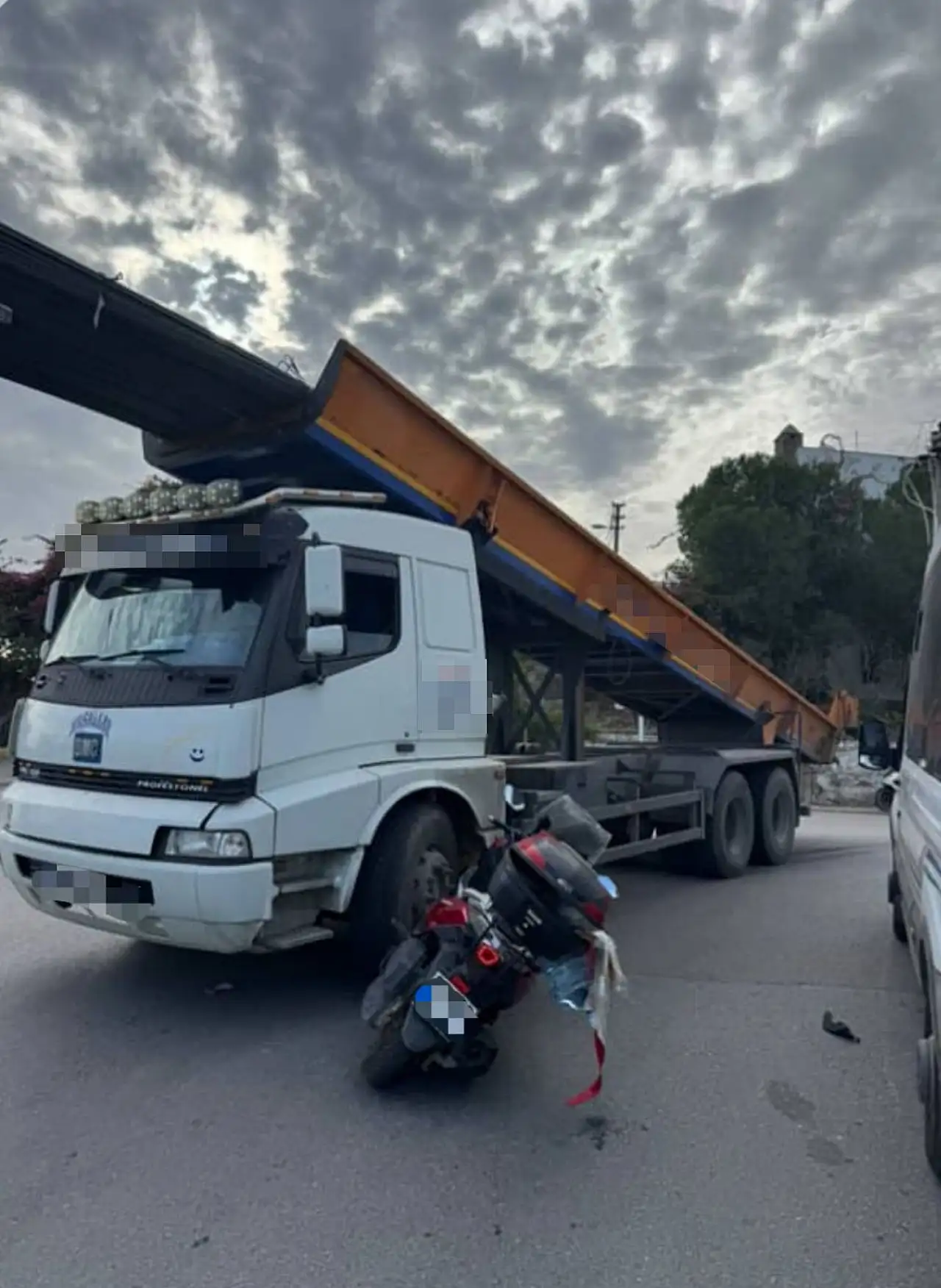 Manevra hatası kazaya neden oldu