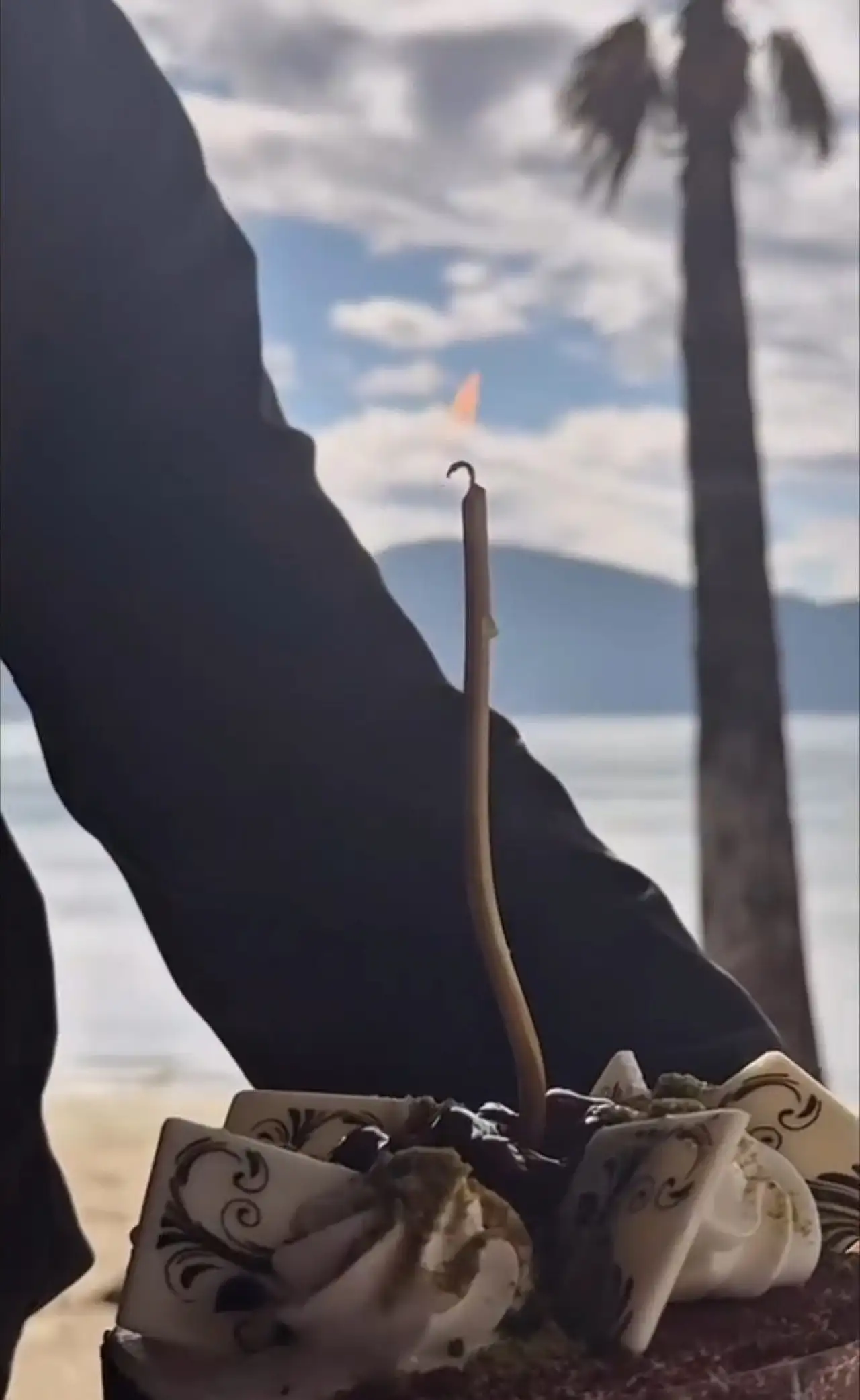 Cem Adrian'dan yeni yaşında duygusal sözler