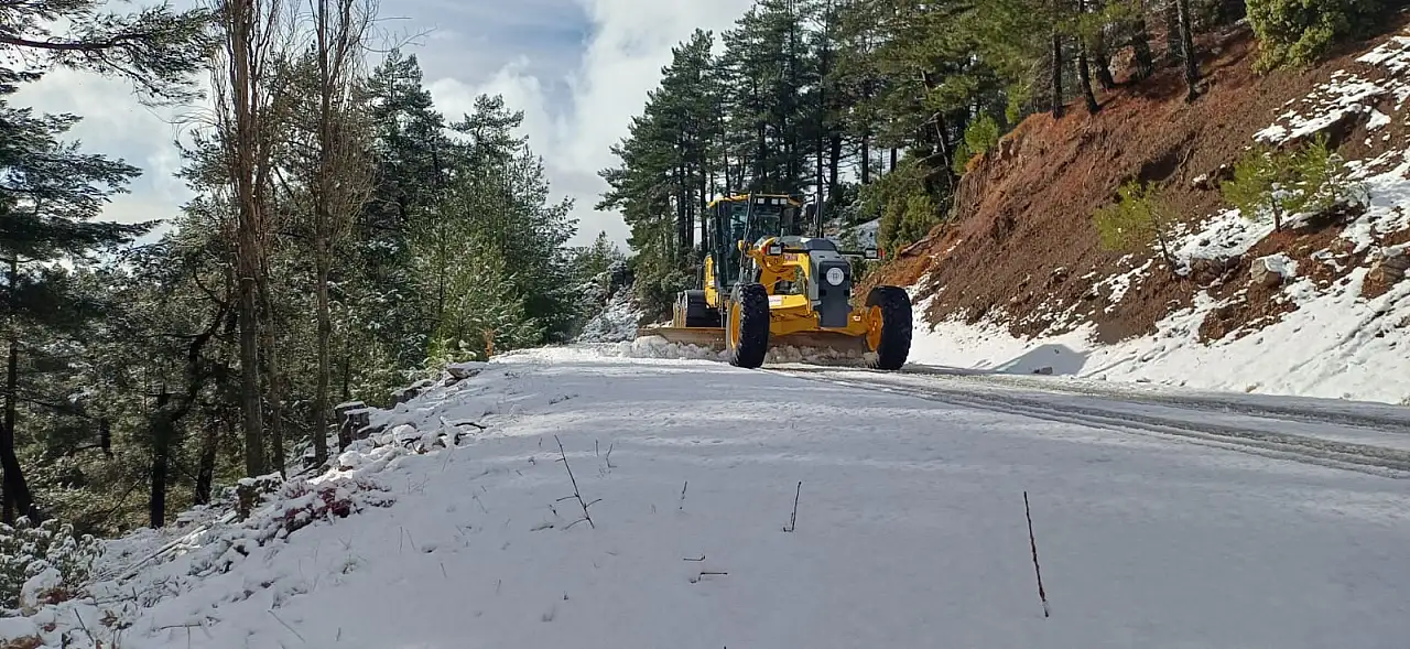 Karla mücadele aralıksız devam ediyor