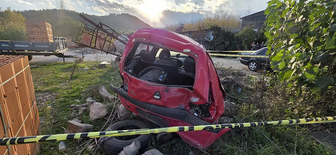 Park halindeki araça çarptı 1 ölü