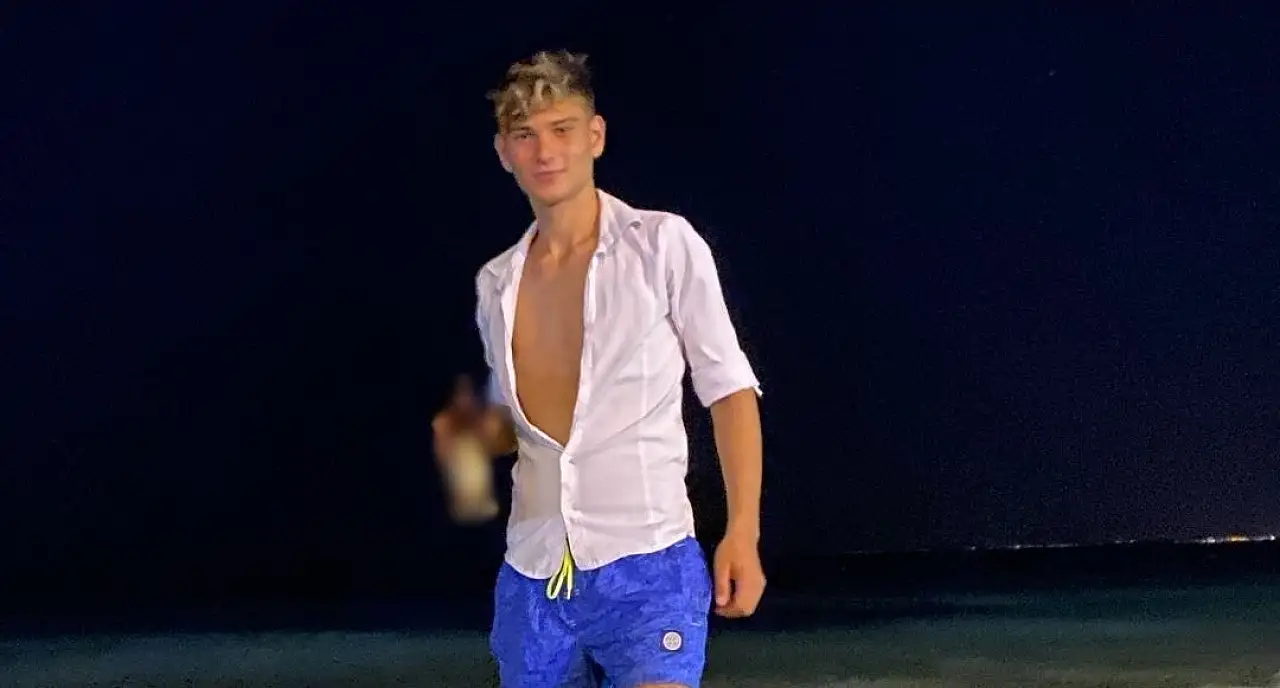 Vahşet ! annesini av tüfeğiyle öldürdü !