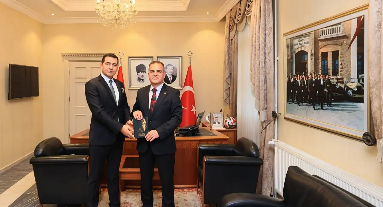 Gazeteciler ve yazarlar derneği kuruldu