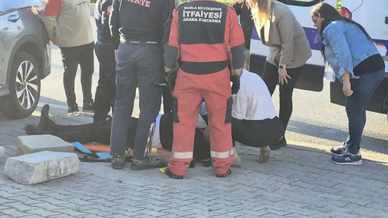 Turgutreis-Bodrum yolunda kalp krizi faciası: Otomobil beş araca çarptı