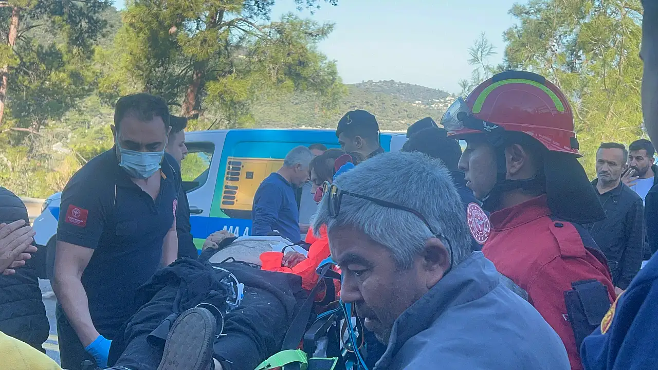 Harfiyat tırı otomobille çarpıştı 2 yaralı