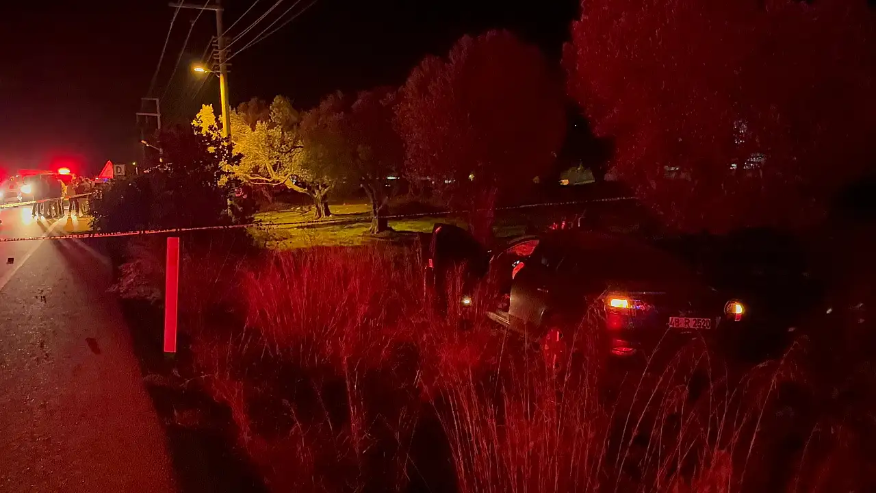 Otomobil ile motosiklet çarpıştı 2 ölü