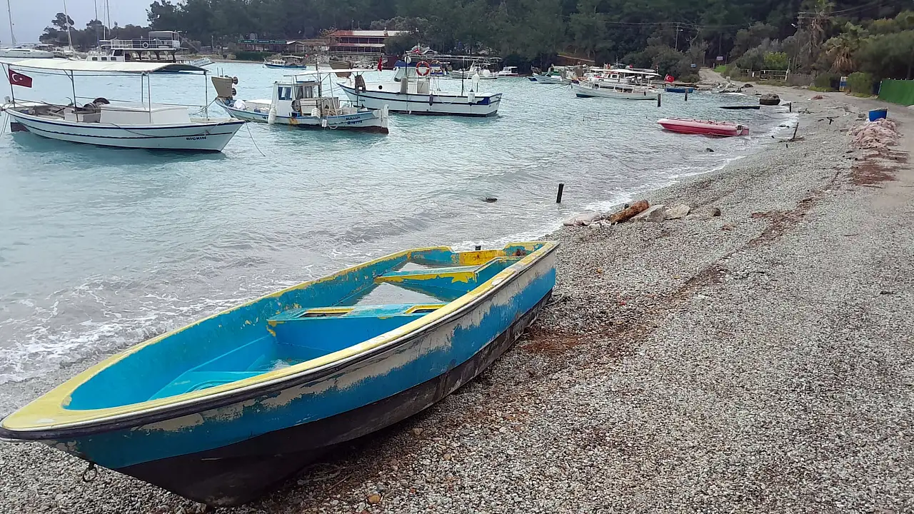 Kadın balıkçılar mesleği bırakmak zorunda kaldı