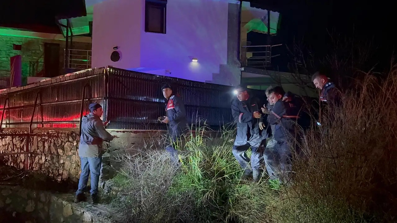 Sele kapılan vatandaş sağ olarak bulundu