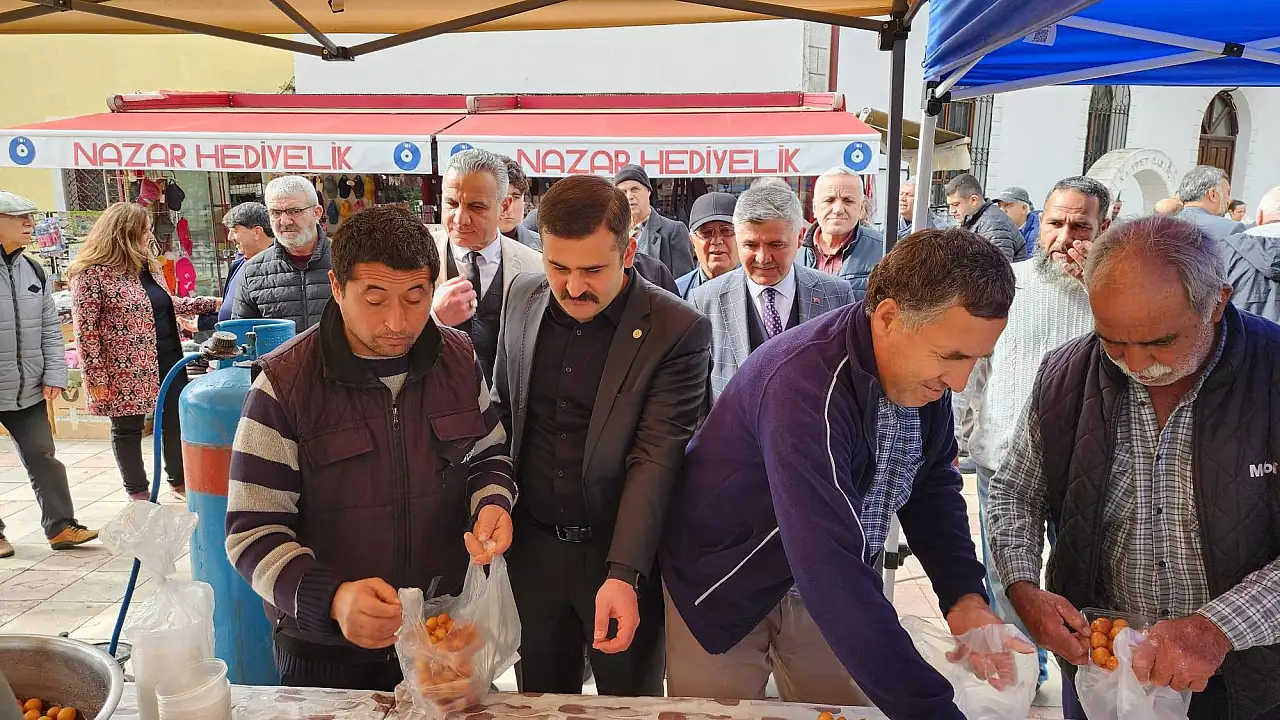 Köyceğiz'de deprem şehitleri için dua ve lokma hayrı yapıldı