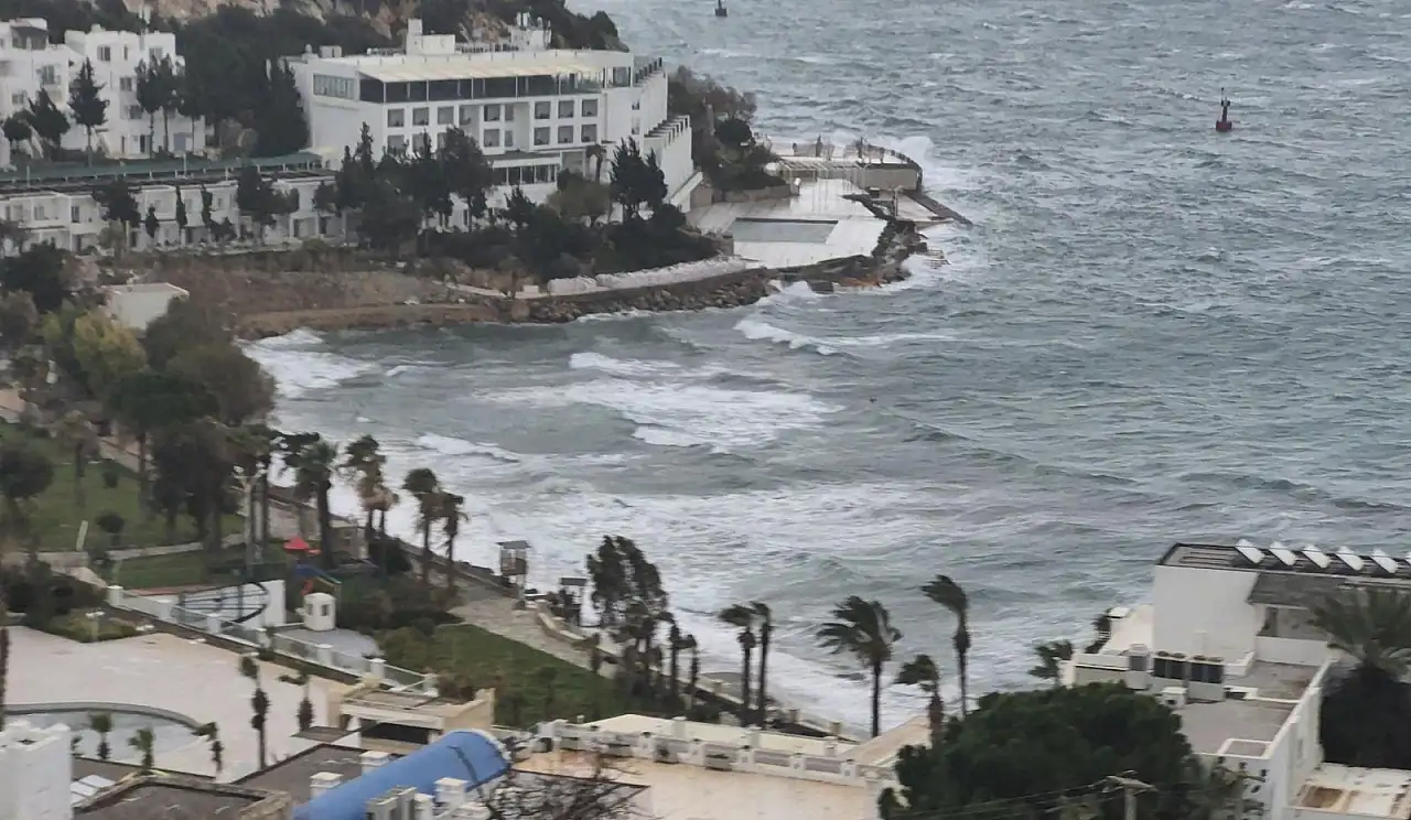 Bodrum'da şiddetli fırtına