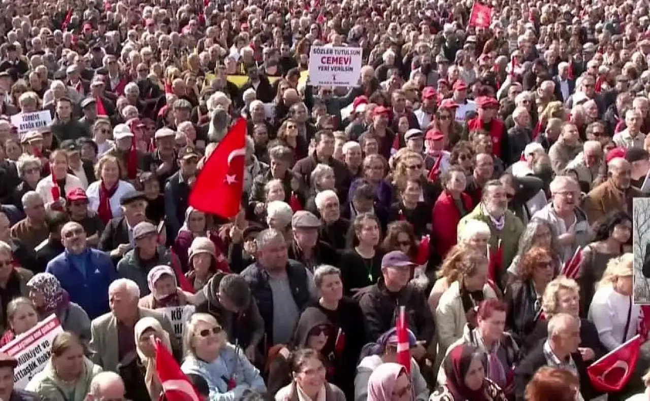 CHP Genel Başkanı Özgür Özel: 418 bin dekar tarım alanı kayboldu