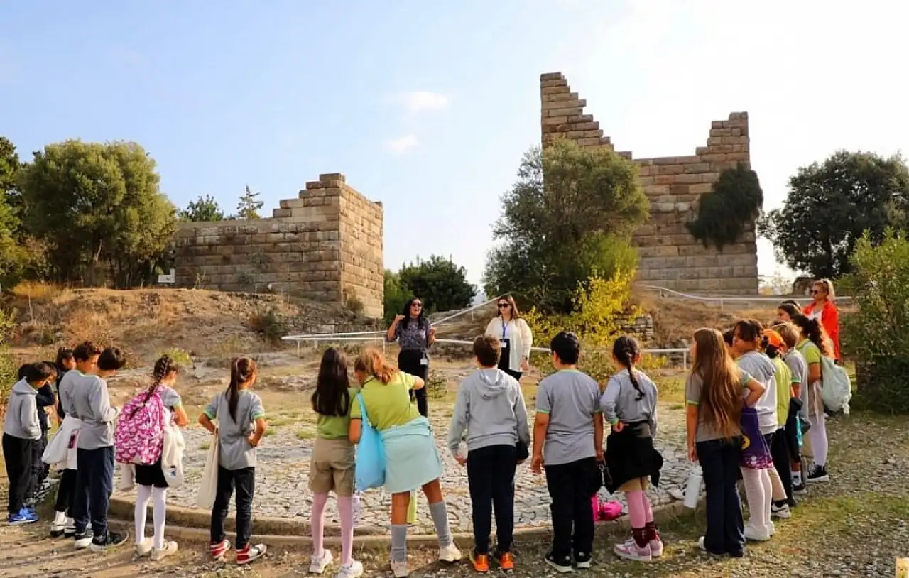 Çocuklar Bodrum tarihini renklerle keşfetti