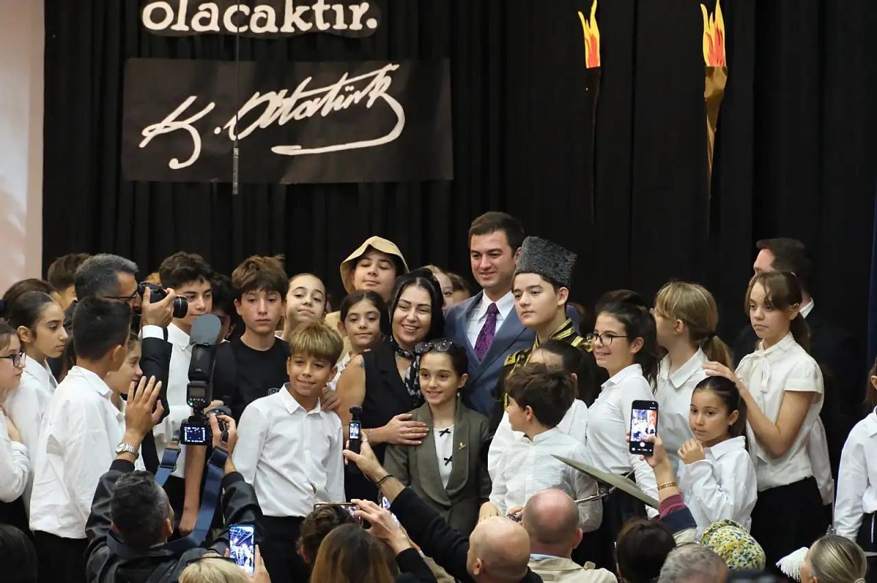 24 Kasım Öğretmenler Günü çoşkuyla kutlandı