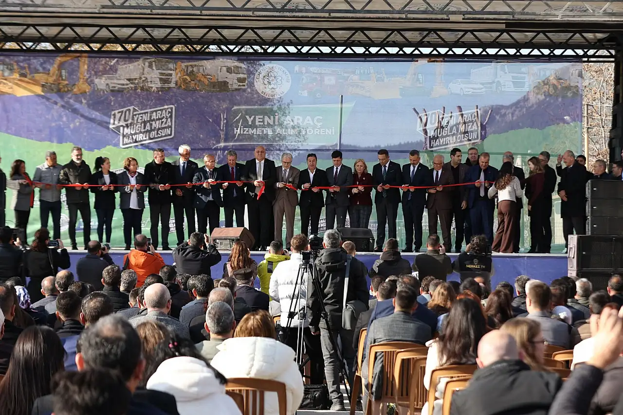 Büyükşehir Hizmet Filosunu 170 yeni araçla güçlendirdi