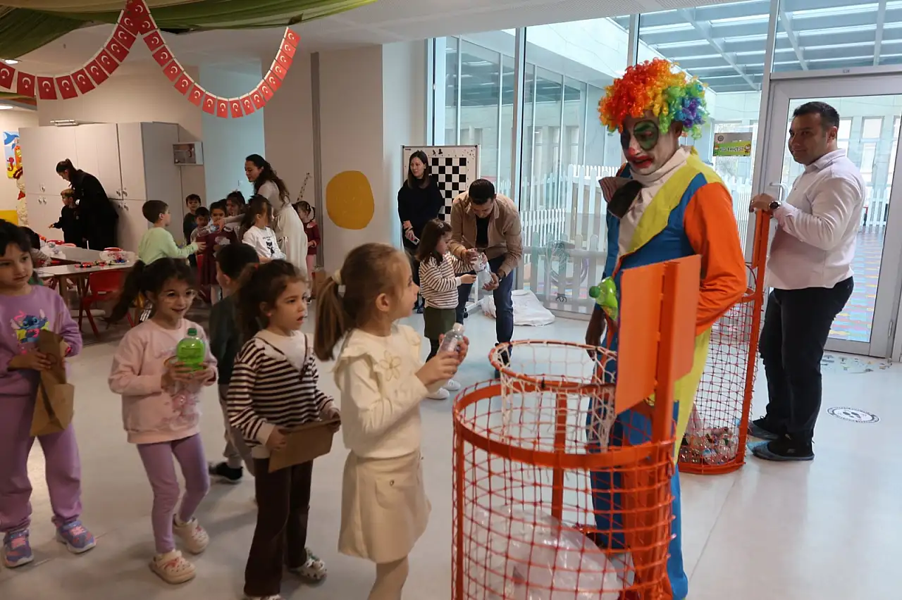 Büyükşehir miniklere geri dönüşüm bilinci aşılıyor