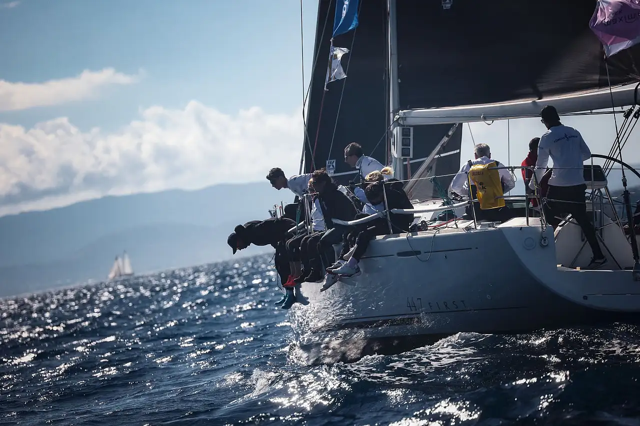 Maximiles Black The Bodrum Cup'ta Nesillerce Süren Yolculuk, Anadolu Sigorta 100. yıl etabı ile taçlanıyor