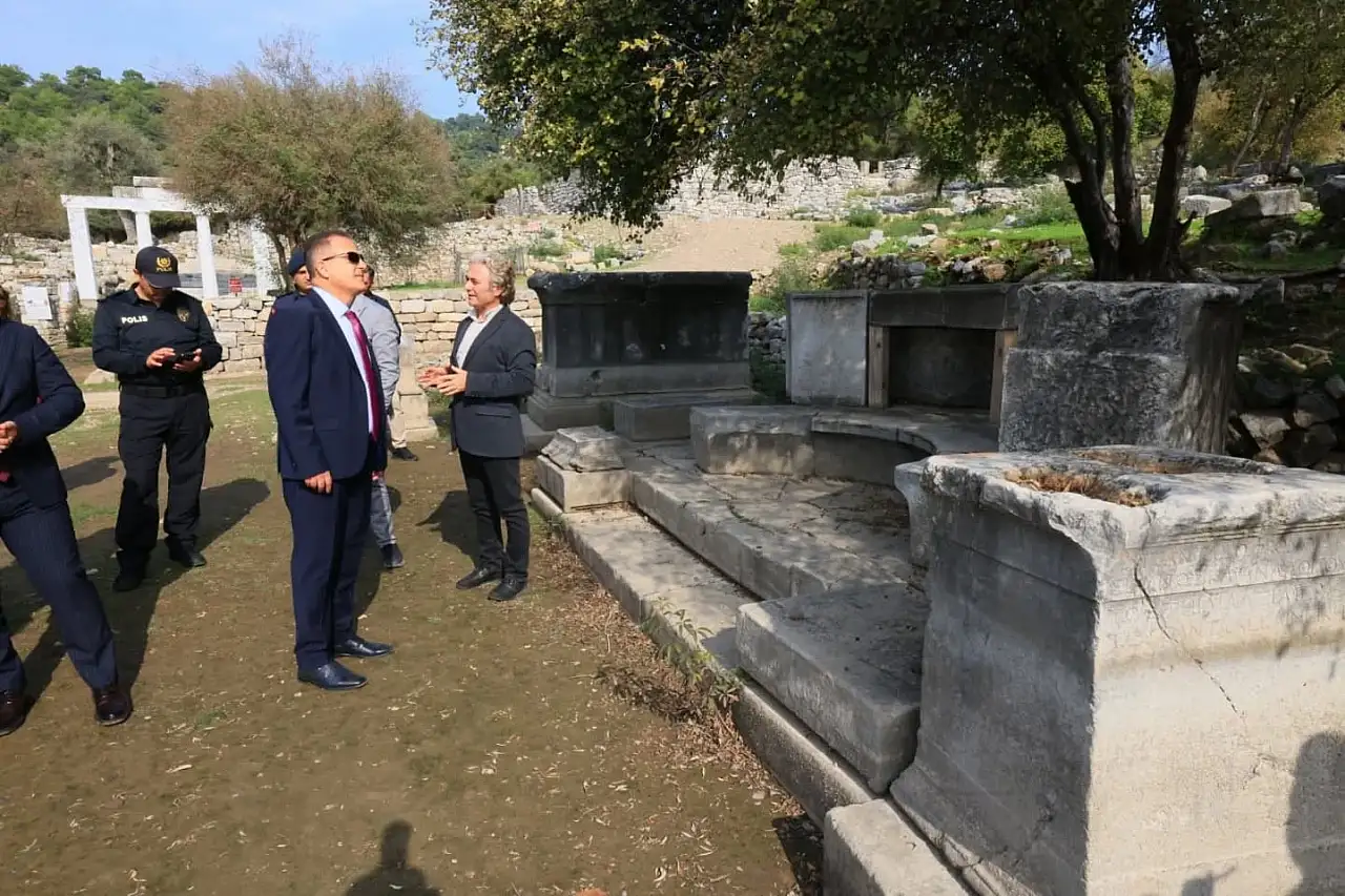 Vali Akbıyık'tan Kaunos'a Ziyaret