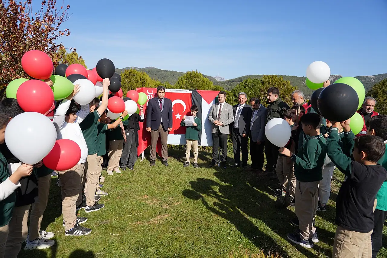 Gazze'deki çocuklar için umut fidanları