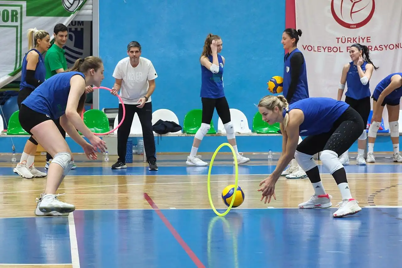 Bodrum'un İncileri Fenerbahçe karşılaşmasına hazırlanıyor