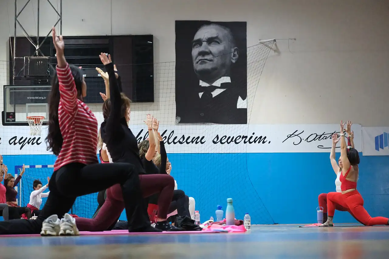 2025'i Pilates ve yoga ile uğurladılar