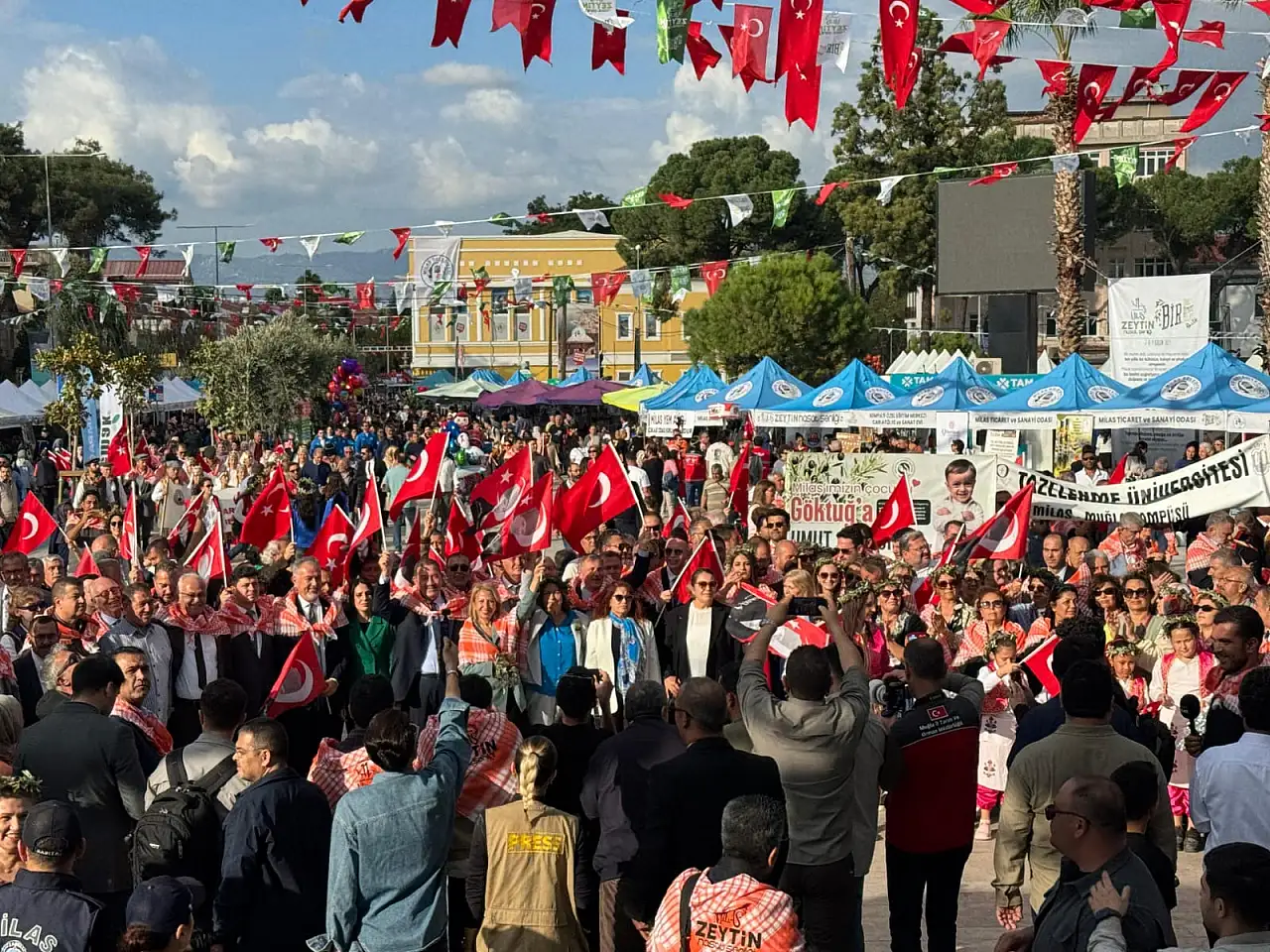 11. Milas Zeytin Hasat Şenliği renkli görüntülerle başladı