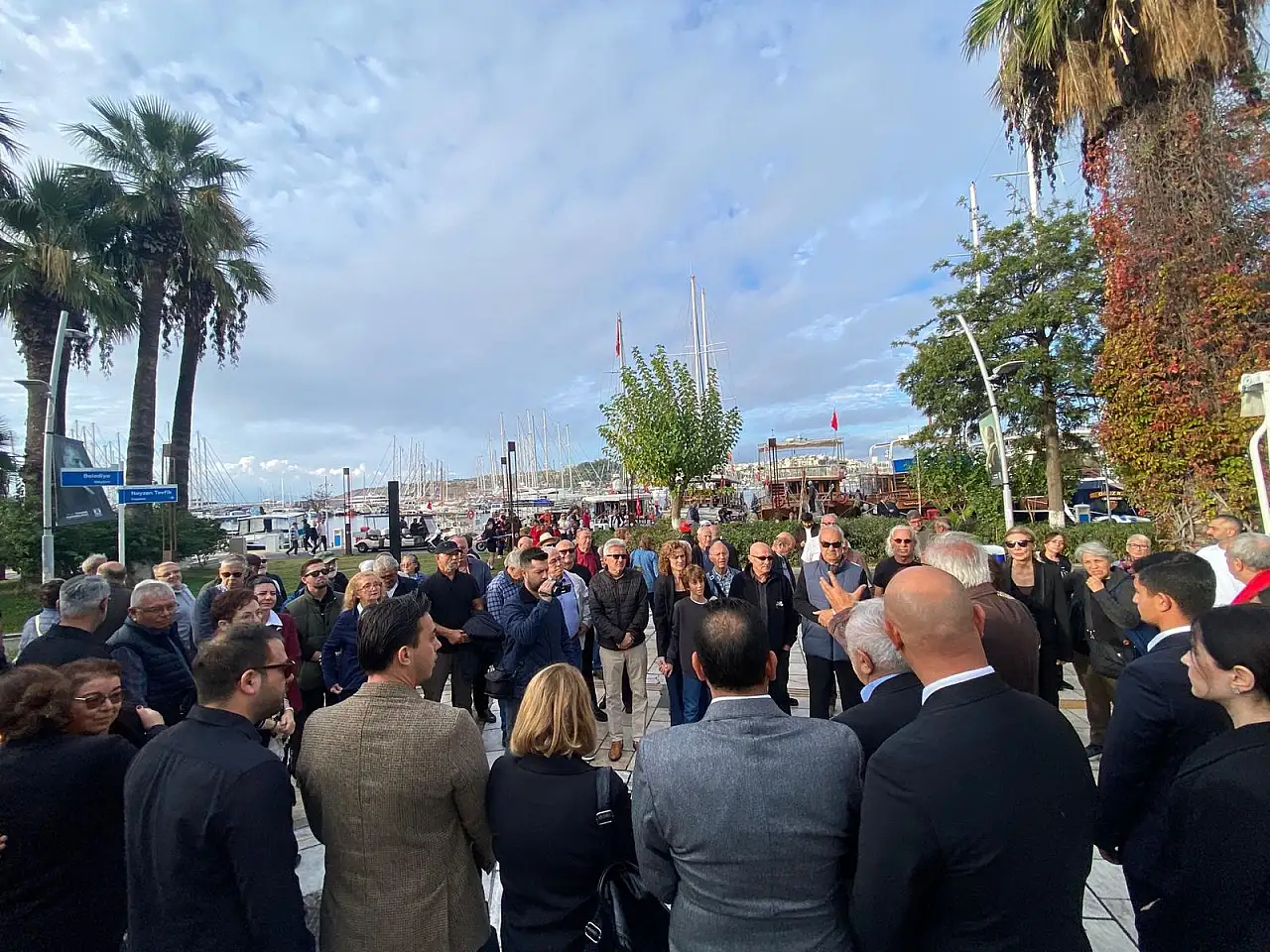 CHP'den 10 Kasım tatil değildir açıklaması