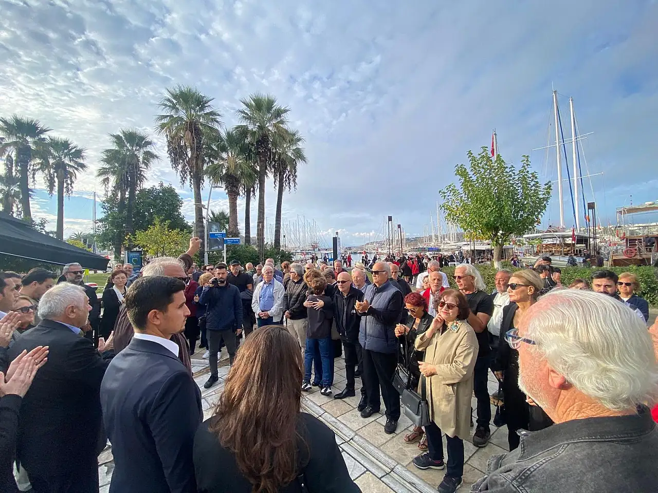 CHP'den 10 Kasım tatil değildir açıklaması