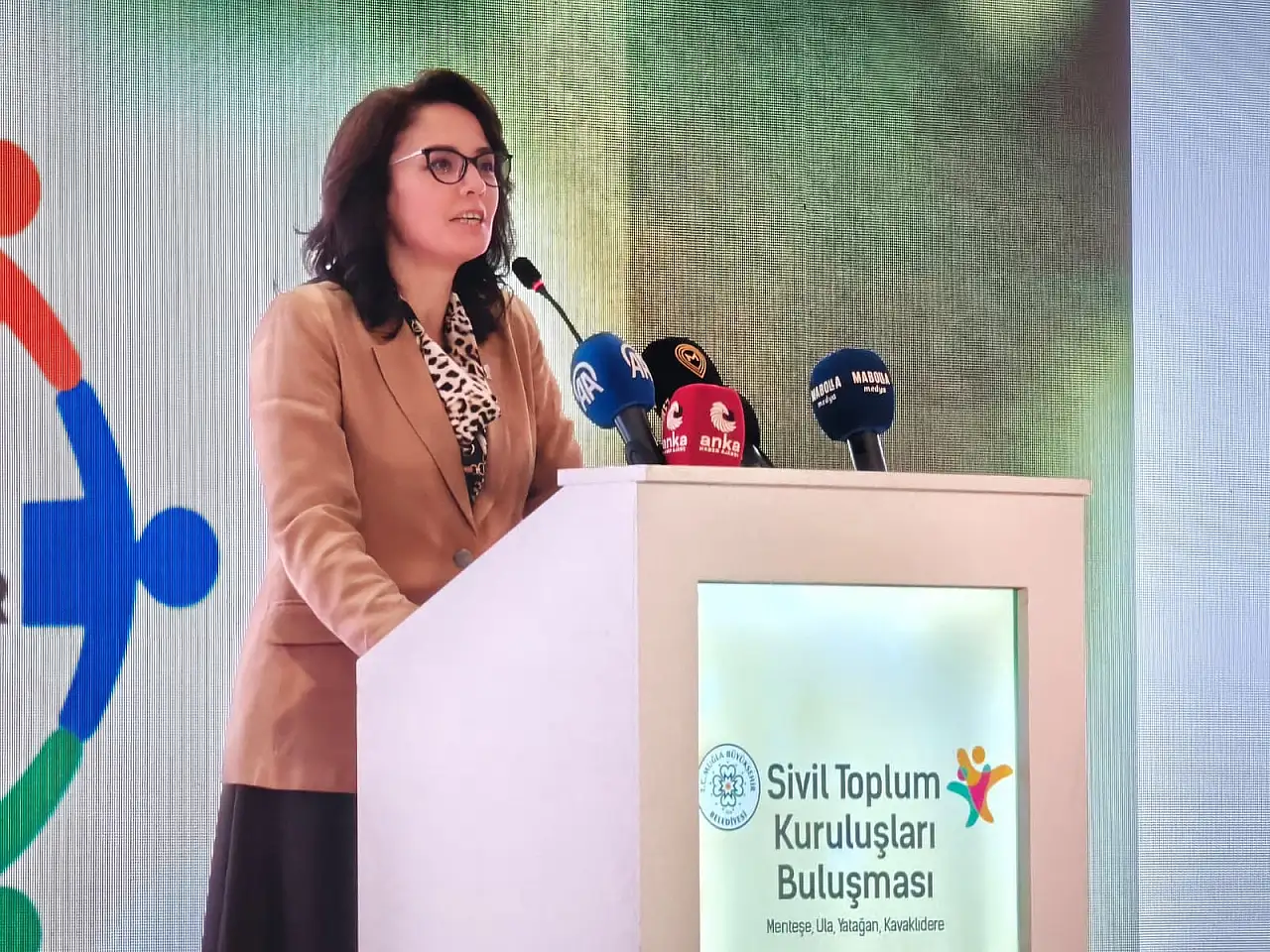 Başkan Aras STK'larla bir araya geldi