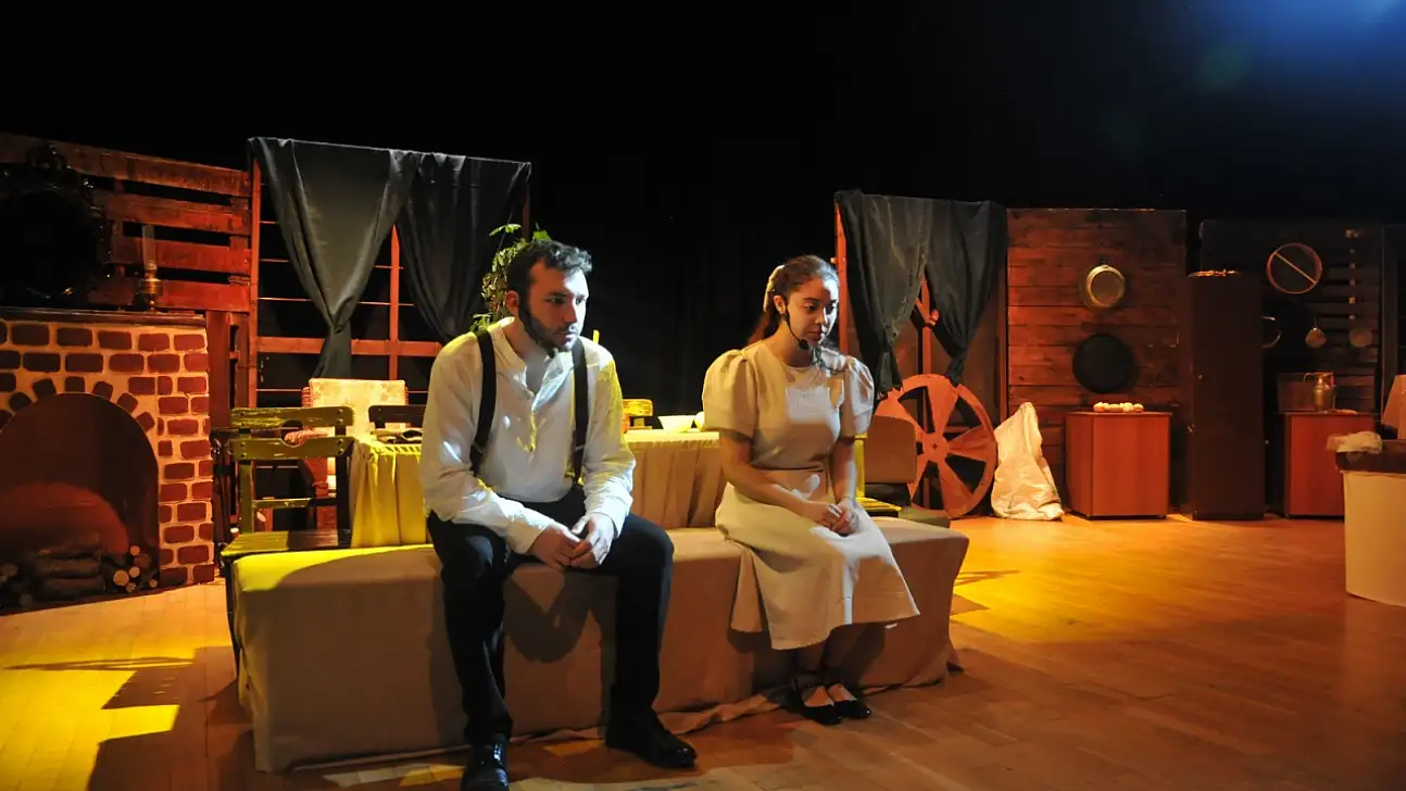 MSKÜ'de tiyatro rüzgarı esti